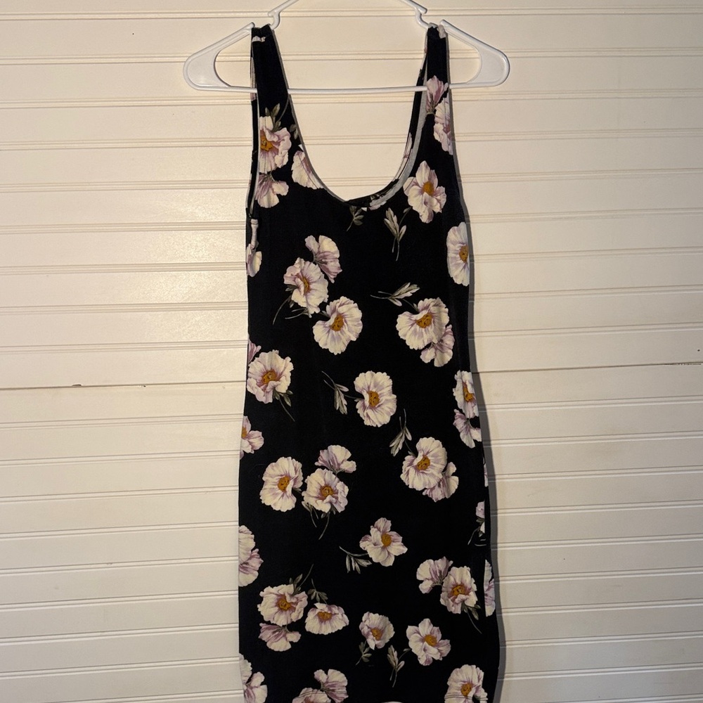 Forever 21 Black Floral Midi Dress